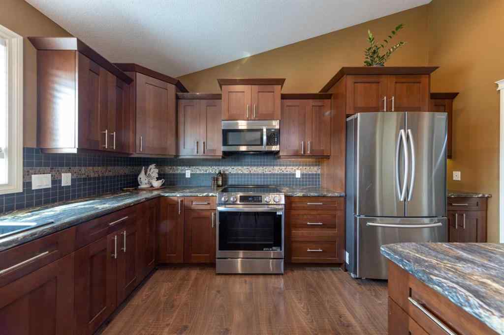 MLS® A2254093 - 406 6 Street N in Marwayne Marwayne, Residential