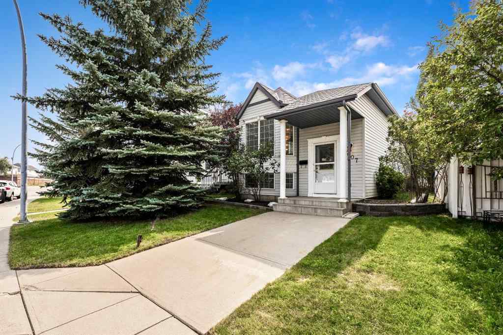 MLS® A2254095 - 8007 Laguna Way NE in Monterey Park Calgary, Residential