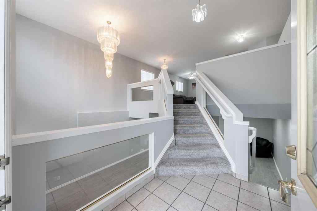 MLS® A2254095 - 8007 Laguna Way NE in Monterey Park Calgary, Residential