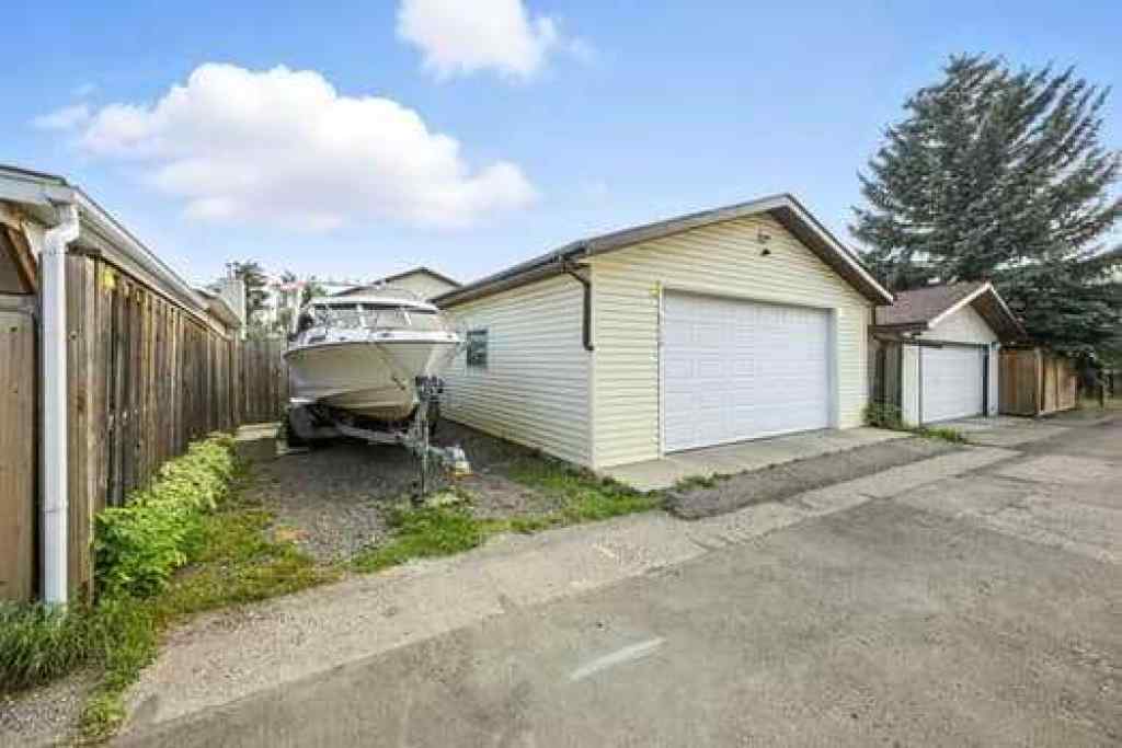 MLS® A2254096 - 6336 Falton Road NE in Falconridge Calgary, Residential