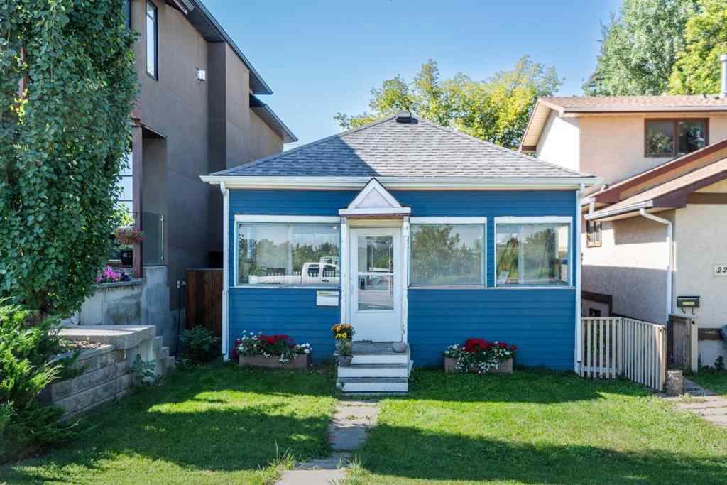 MLS® A2254097 - 2213 8 Avenue SE in Inglewood Calgary, Residential
