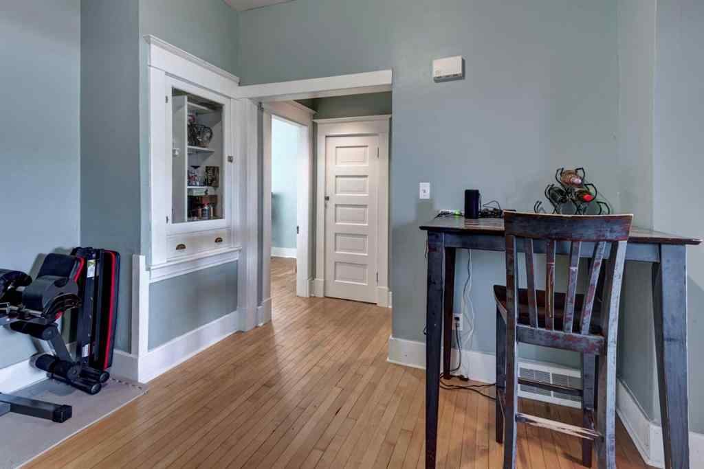 MLS® A2254097 - 2213 8 Avenue SE in Inglewood Calgary, Residential