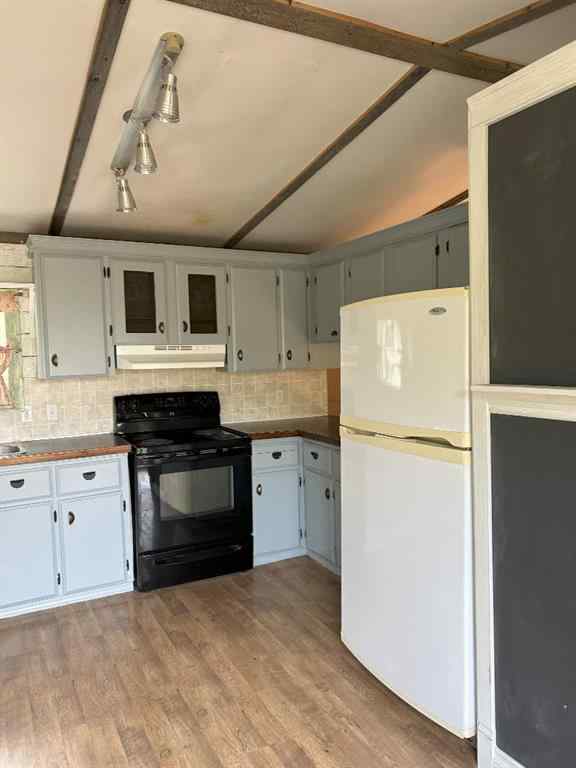 MLS® A2254100 - 5019 49 Street  in Amisk Amisk, Residential