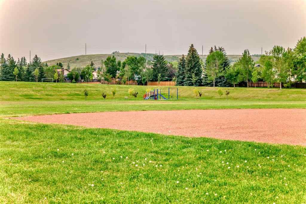 MLS® A2254102 - 246 Berwick Drive NW in Beddington Heights Calgary, Residential