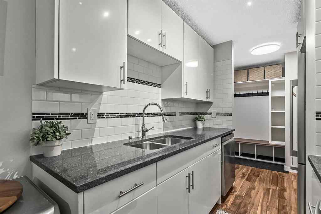 MLS® A2254106 - Unit #7 1607 26 Avenue SW in South Calgary Calgary, Residential
