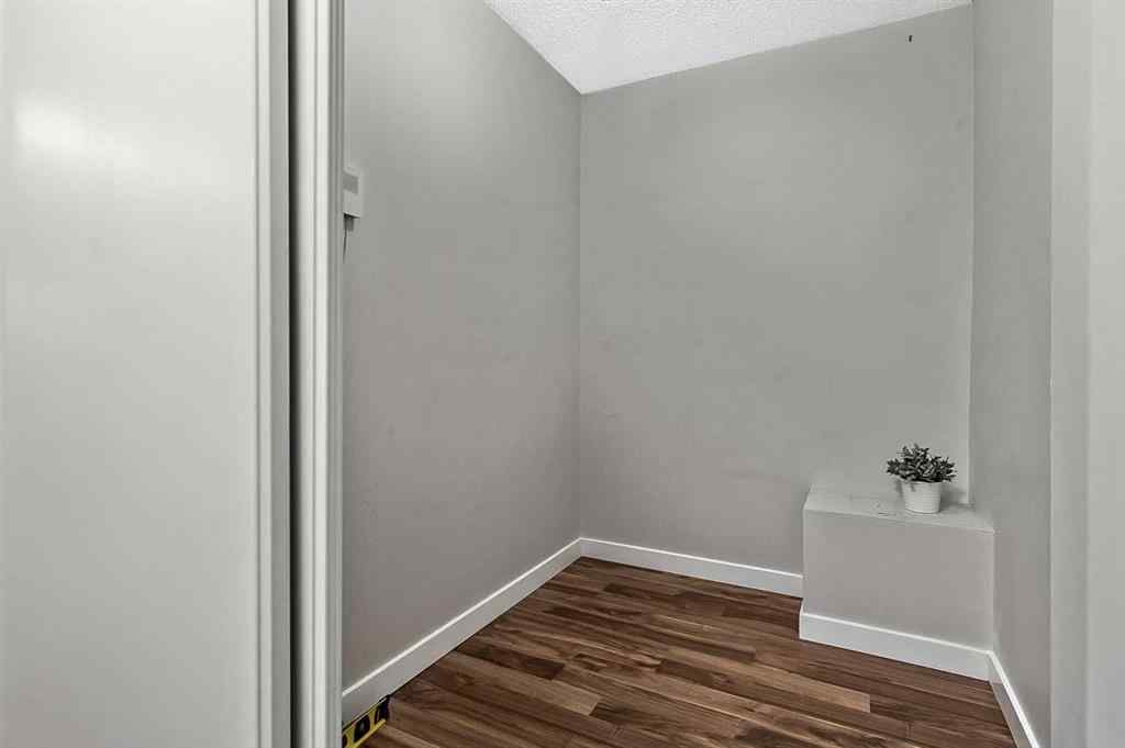 MLS® A2254106 - Unit #7 1607 26 Avenue SW in South Calgary Calgary, Residential
