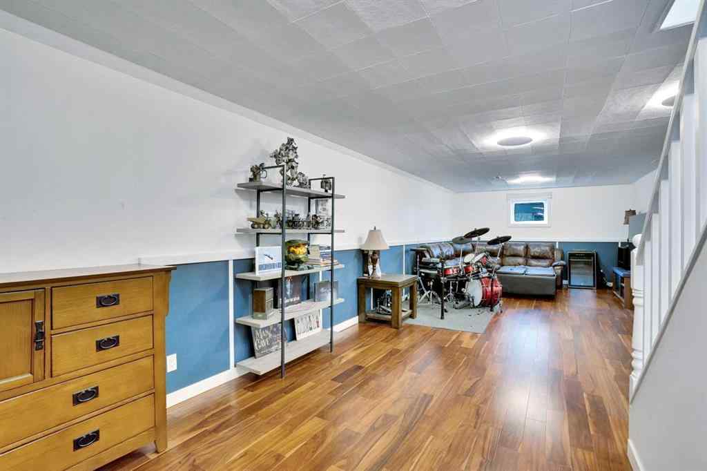 MLS® A2254108 - 210 2 Avenue  in NONE Linden, Residential