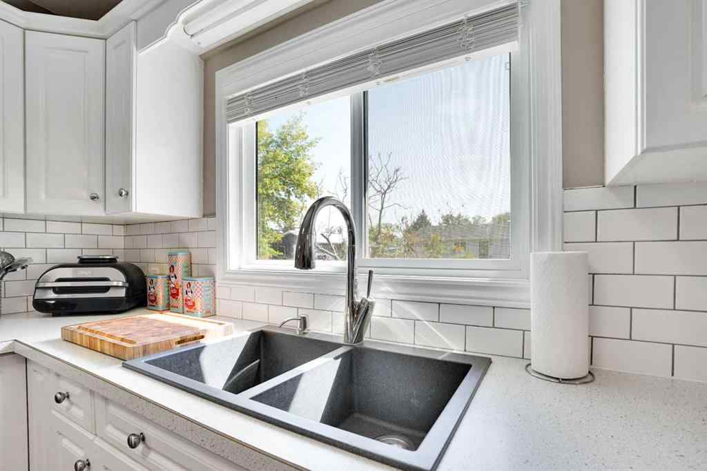 MLS® A2254108 - 210 2 Avenue  in NONE Linden, Residential