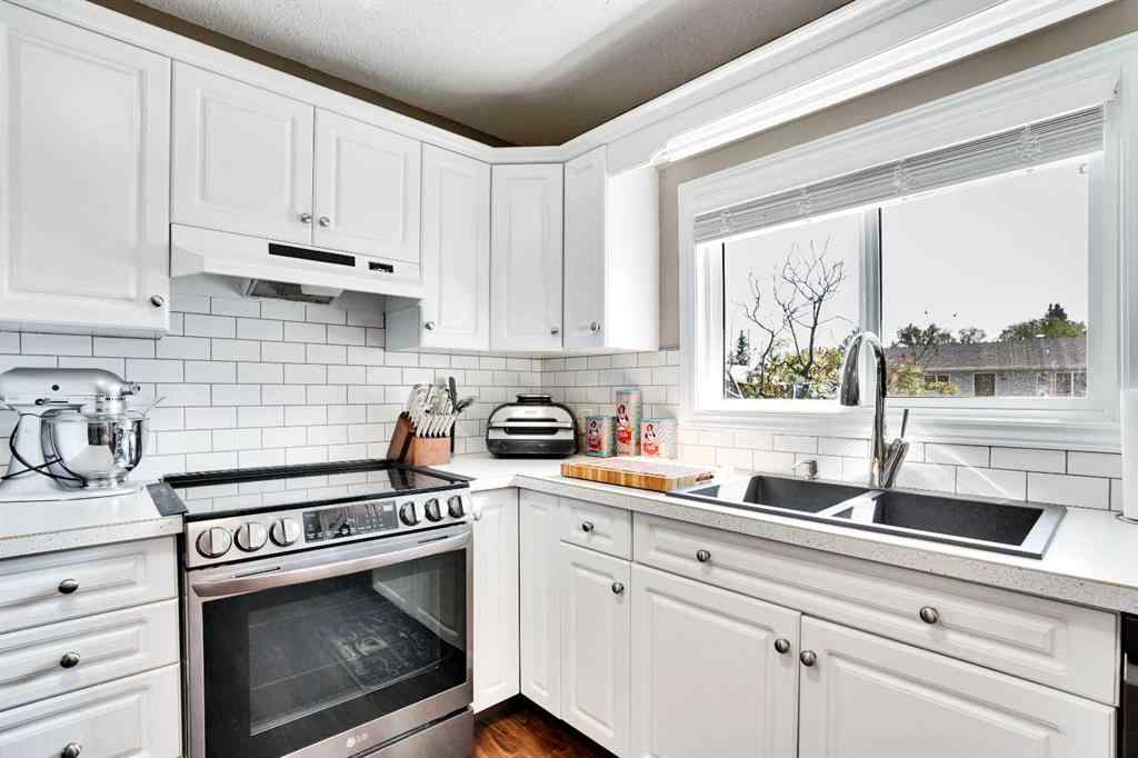 MLS® A2254108 - 210 2 Avenue  in NONE Linden, Residential