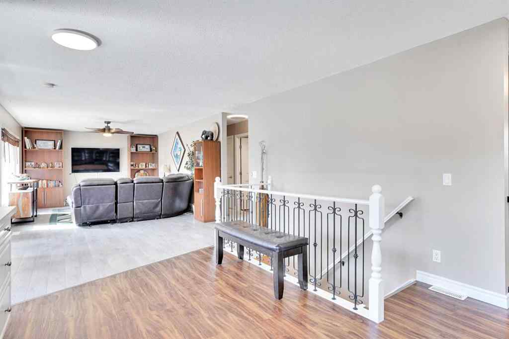 MLS® A2254108 - 210 2 Avenue  in NONE Linden, Residential