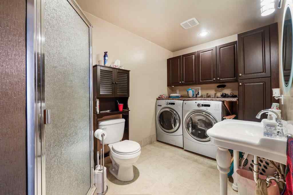 MLS® A2254112 - 1048 Hunterdale Place NW in Huntington Hills Calgary, Residential