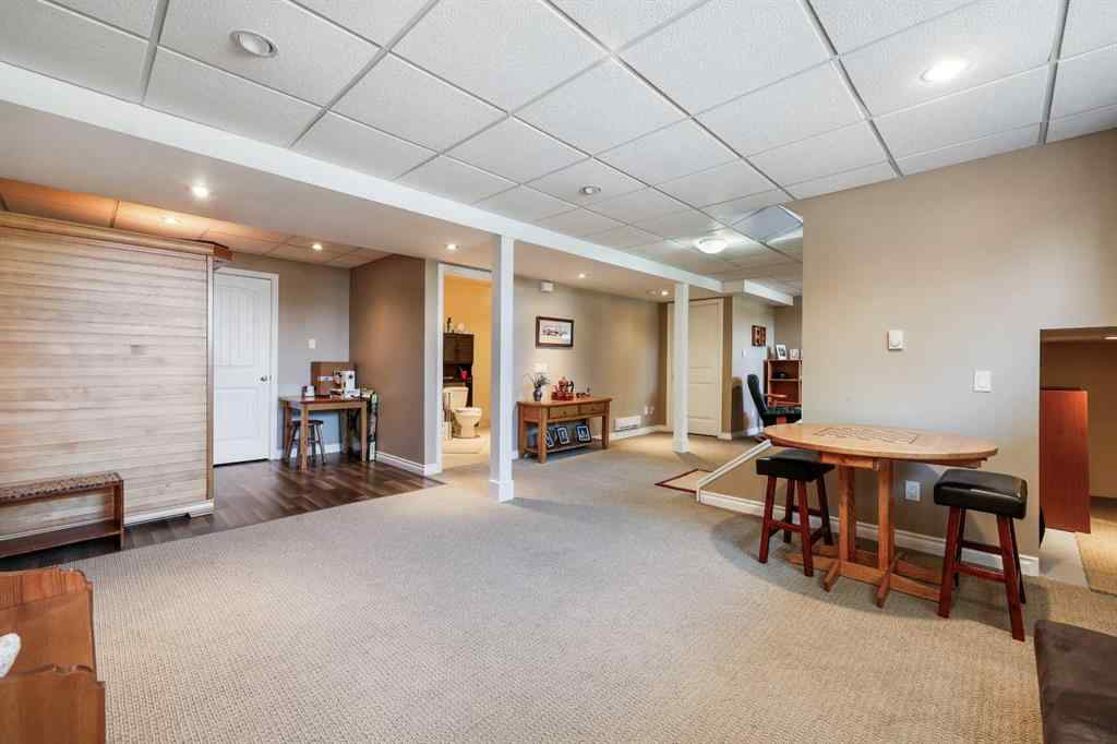 MLS® A2254112 - 1048 Hunterdale Place NW in Huntington Hills Calgary, Residential