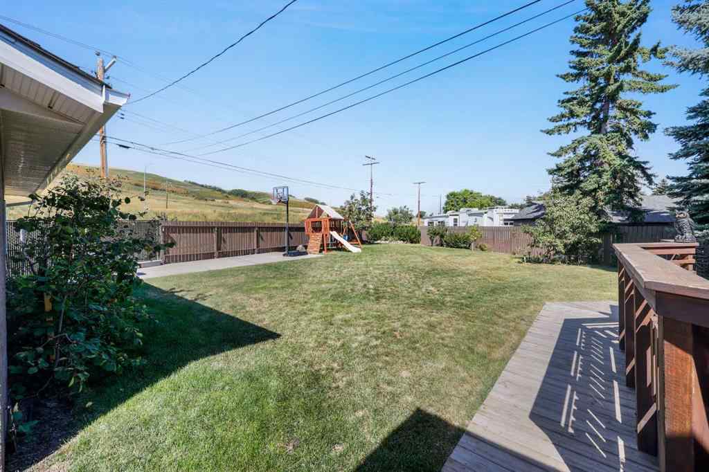 MLS® A2254112 - 1048 Hunterdale Place NW in Huntington Hills Calgary, Residential