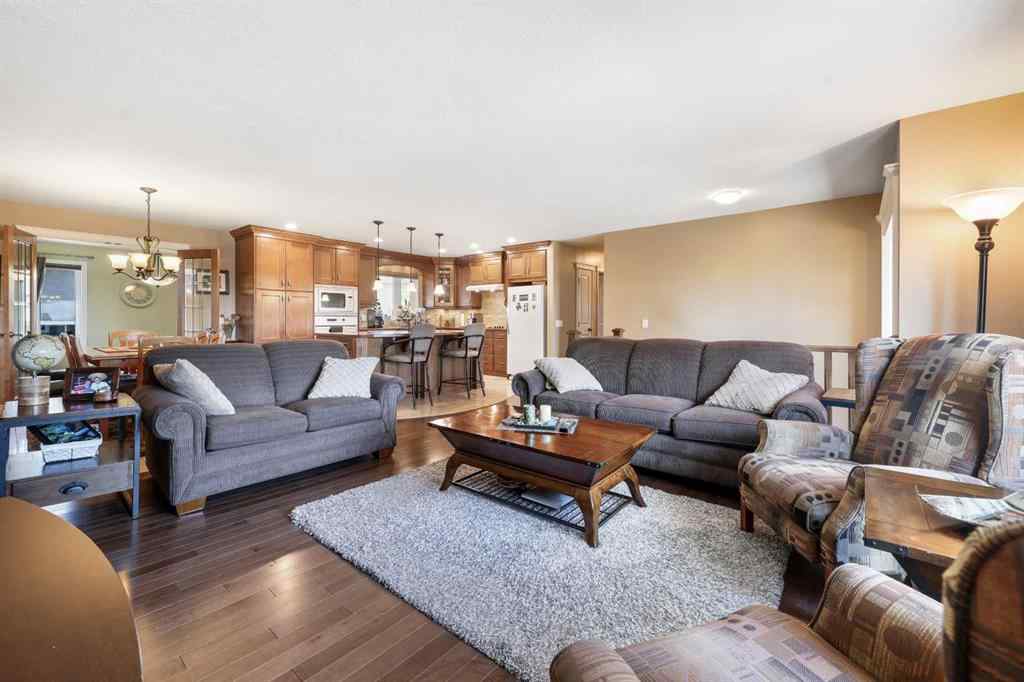 MLS® A2254112 - 1048 Hunterdale Place NW in Huntington Hills Calgary, Residential