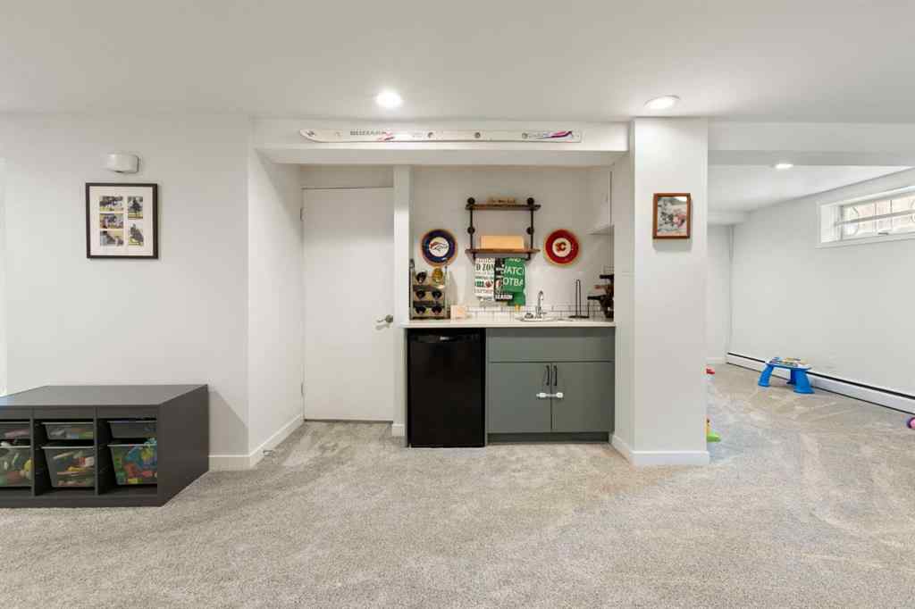 MLS® A2254113 - 1327 87 Avenue SW in Haysboro Calgary, Residential