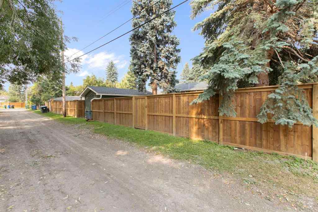 MLS® A2254113 - 1327 87 Avenue SW in Haysboro Calgary, Residential