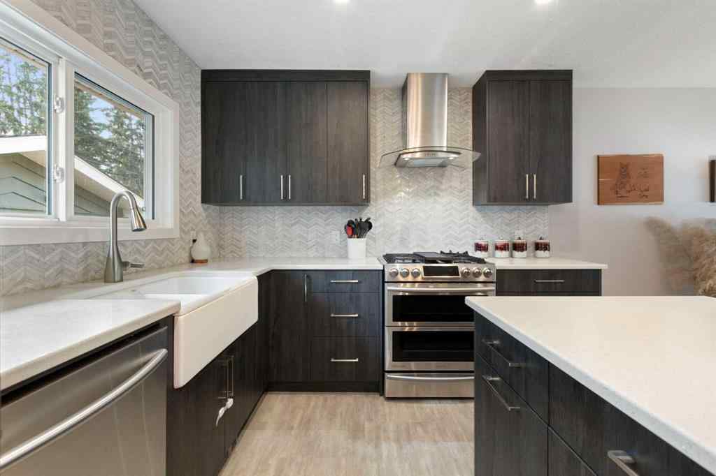 MLS® A2254113 - 1327 87 Avenue SW in Haysboro Calgary, Residential