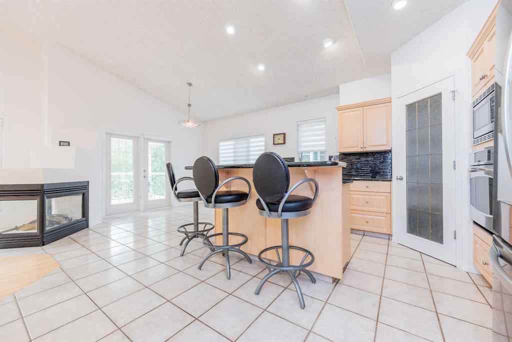 MLS® A2254114 - 9705 61 Avenue  in Country Club West Grande Prairie, Residential