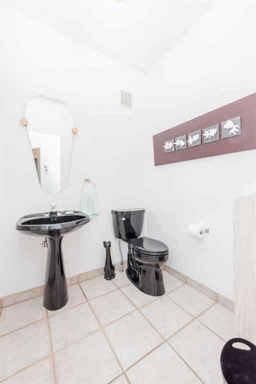 MLS® A2254114 - 9705 61 Avenue  in Country Club West Grande Prairie, Residential