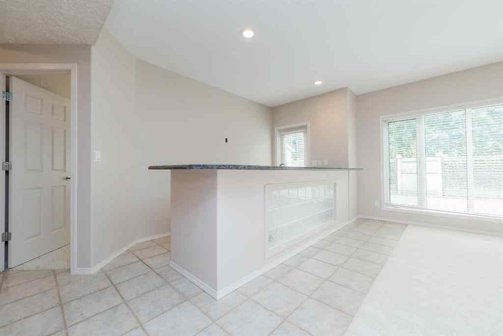 MLS® A2254114 - 9705 61 Avenue  in Country Club West Grande Prairie, Residential
