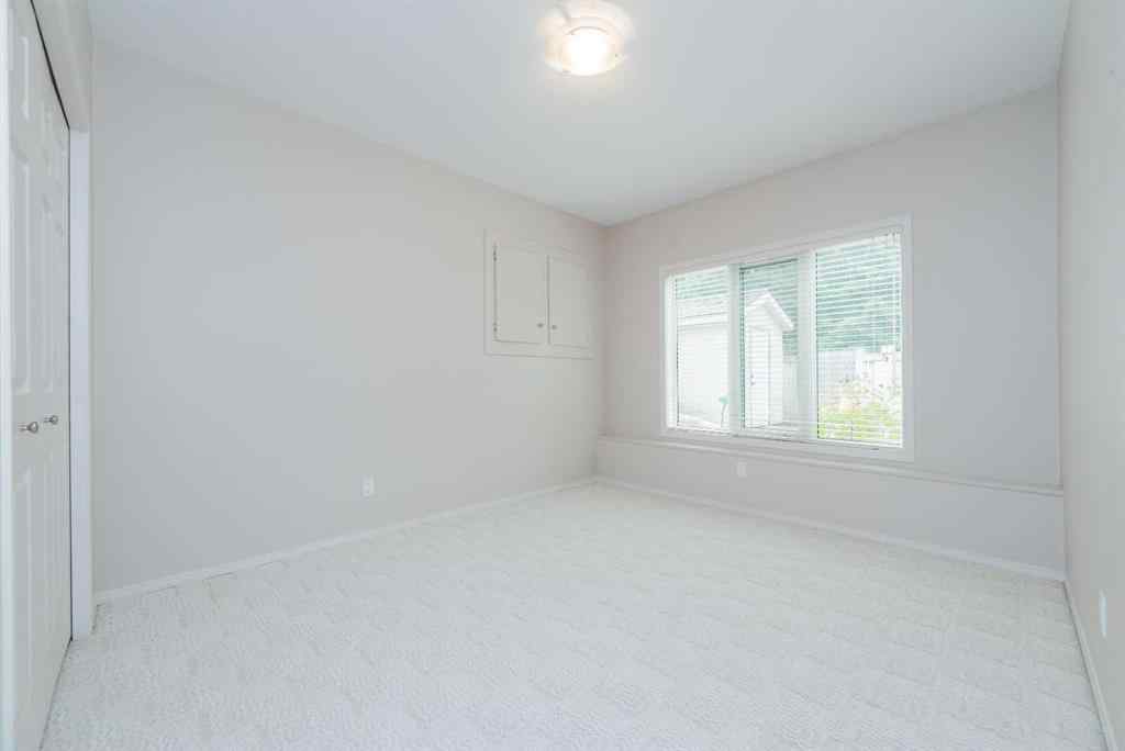 MLS® A2254114 - 9705 61 Avenue  in Country Club West Grande Prairie, Residential