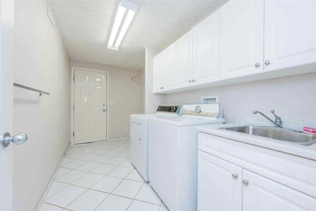 MLS® A2254114 - 9705 61 Avenue  in Country Club West Grande Prairie, Residential