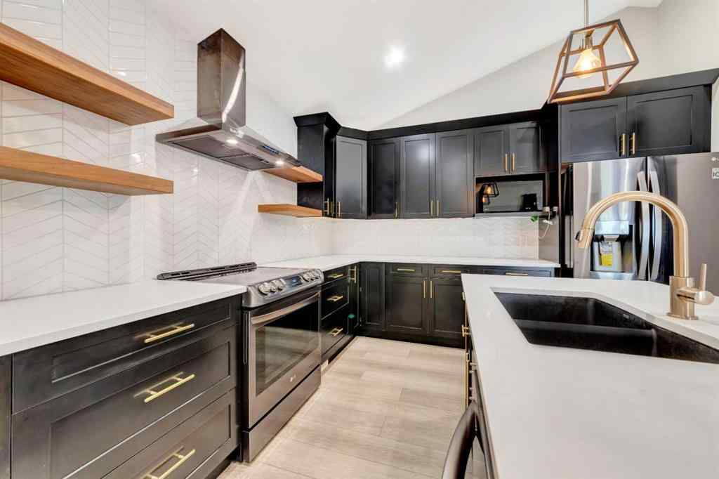 MLS® A2254115 - 5504 14 Street  in College Park Lloydminster, Residential