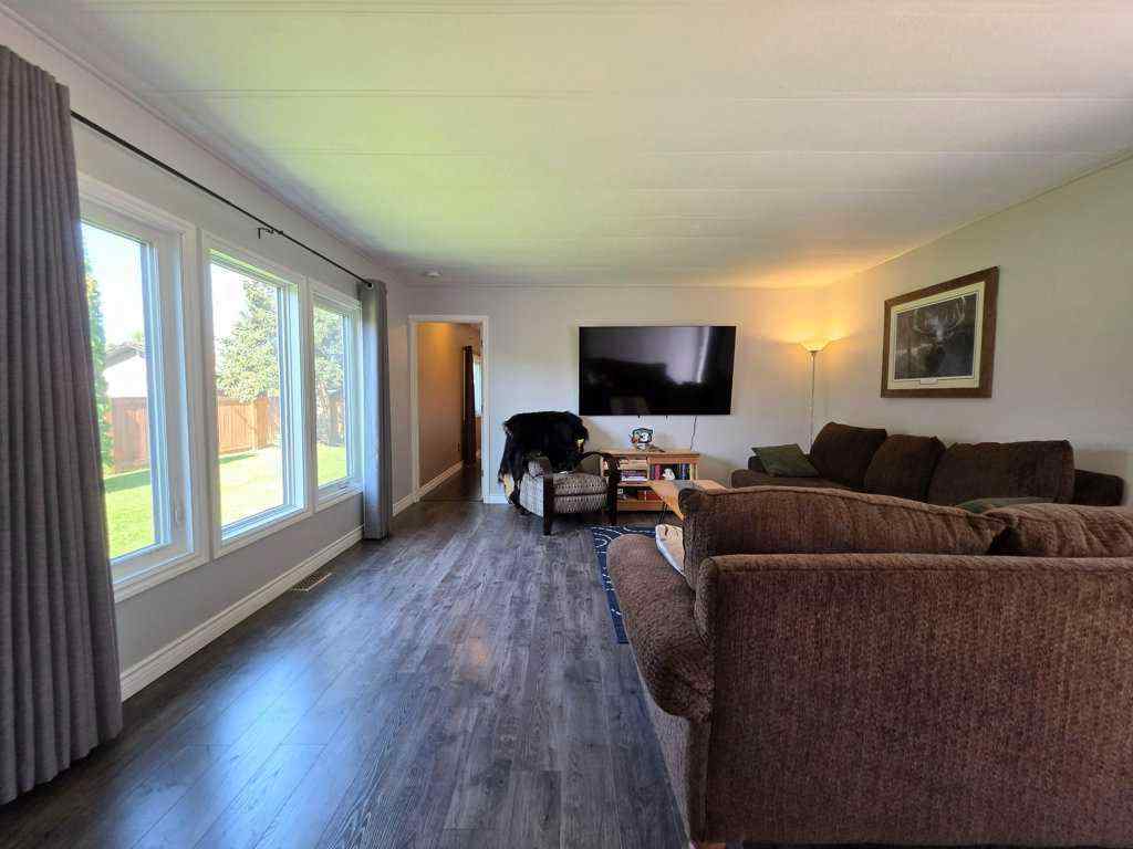 MLS® A2254119 - 604 1A Avenue SW in NONE Slave Lake, Residential