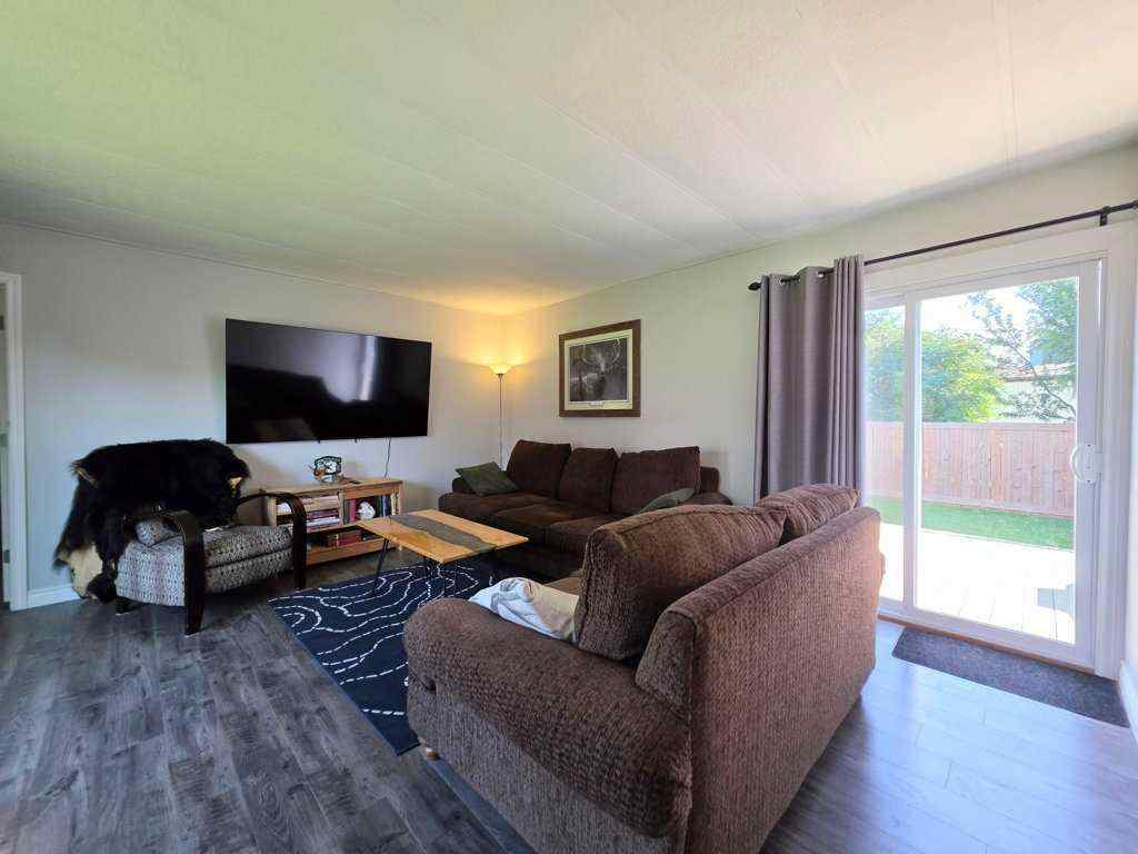 MLS® A2254119 - 604 1A Avenue SW in NONE Slave Lake, Residential