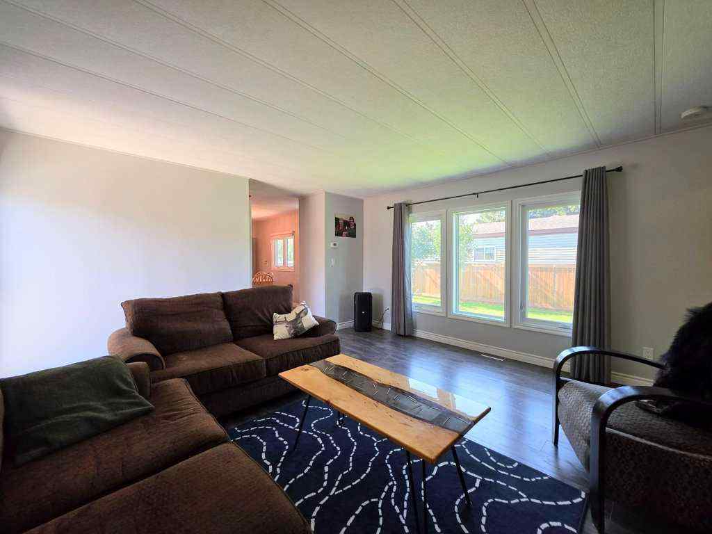 MLS® A2254119 - 604 1A Avenue SW in NONE Slave Lake, Residential