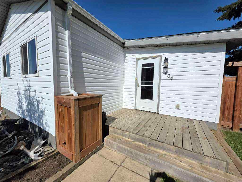 MLS® A2254119 - 604 1A Avenue SW in NONE Slave Lake, Residential
