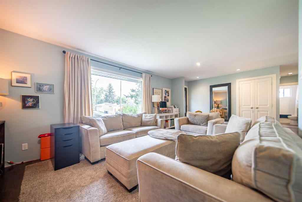 MLS® A2254121 - 4303 19 Avenue SW in Glendale Calgary, Residential