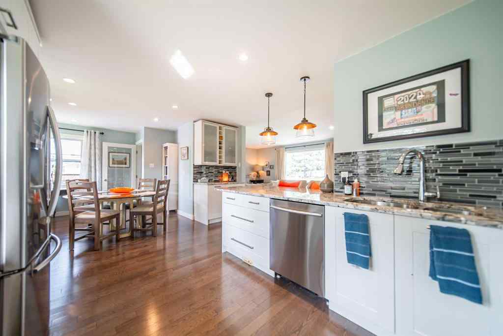 MLS® A2254121 - 4303 19 Avenue SW in Glendale Calgary, Residential