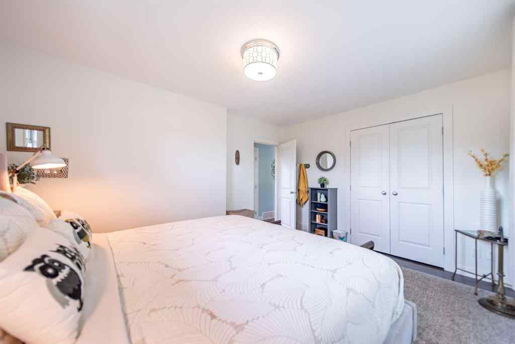 MLS® A2254121 - 4303 19 Avenue SW in Glendale Calgary, Residential