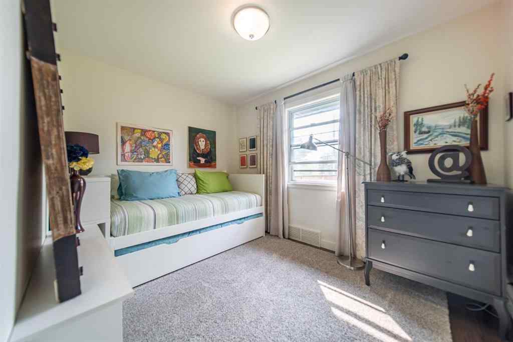 MLS® A2254121 - 4303 19 Avenue SW in Glendale Calgary, Residential