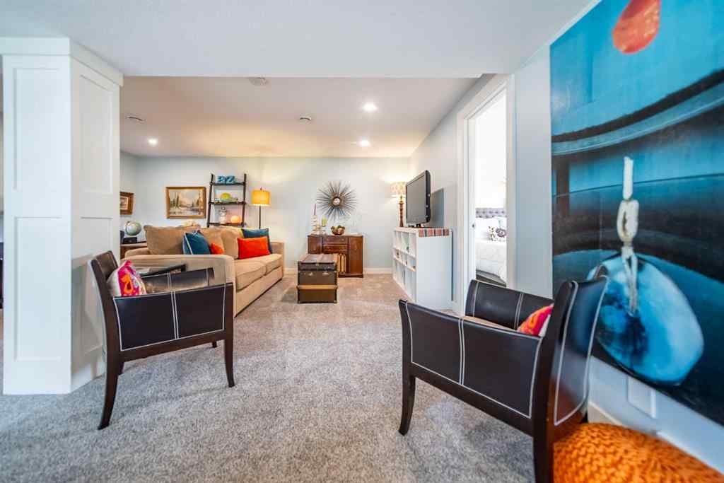 MLS® A2254121 - 4303 19 Avenue SW in Glendale Calgary, Residential
