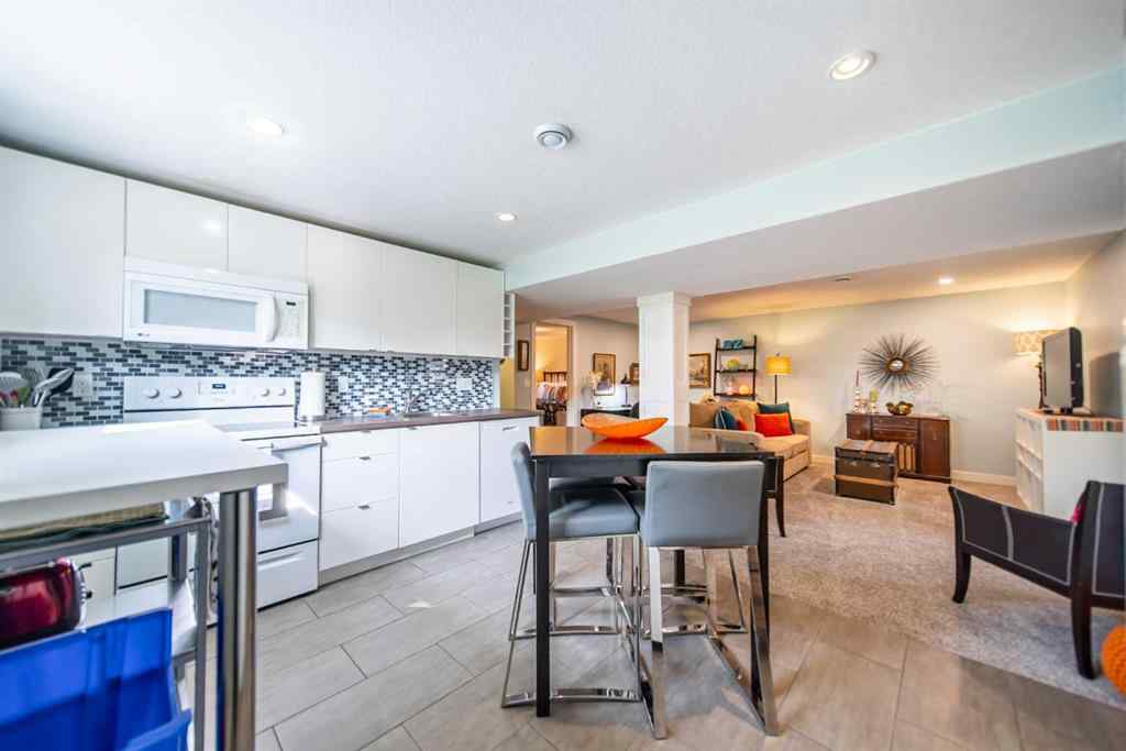 MLS® A2254121 - 4303 19 Avenue SW in Glendale Calgary, Residential