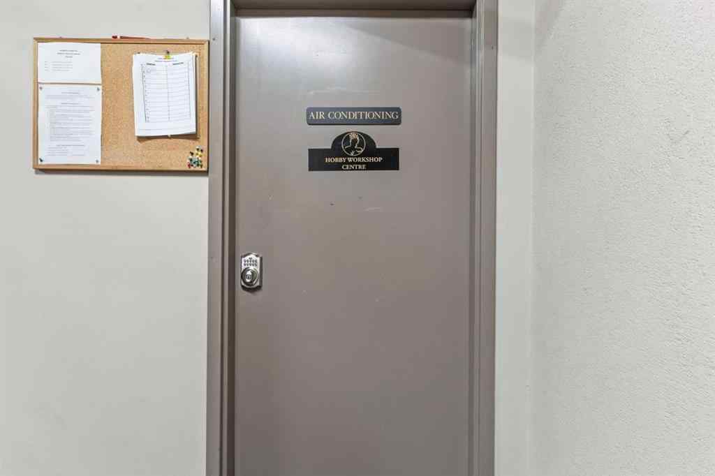 MLS® A2254129 - Unit #242 30 Sierra Morena Landing SW in Signal Hill Calgary, Residential