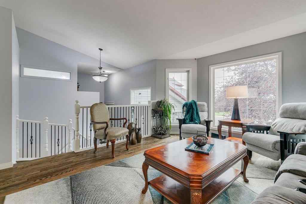 MLS® A2254134 - 29 West Terrace Drive  in West Terrace Cochrane, Residential