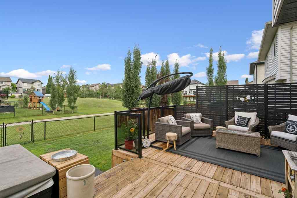 MLS® A2254135 - 241 Westmount Crescent  in Westmount_OK Okotoks, Residential