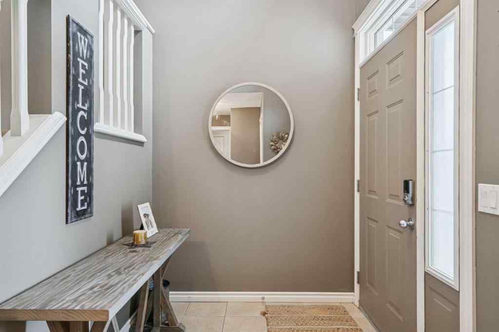 MLS® A2254135 - 241 Westmount Crescent  in Westmount_OK Okotoks, Residential