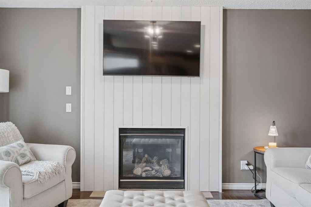 MLS® A2254135 - 241 Westmount Crescent  in Westmount_OK Okotoks, Residential