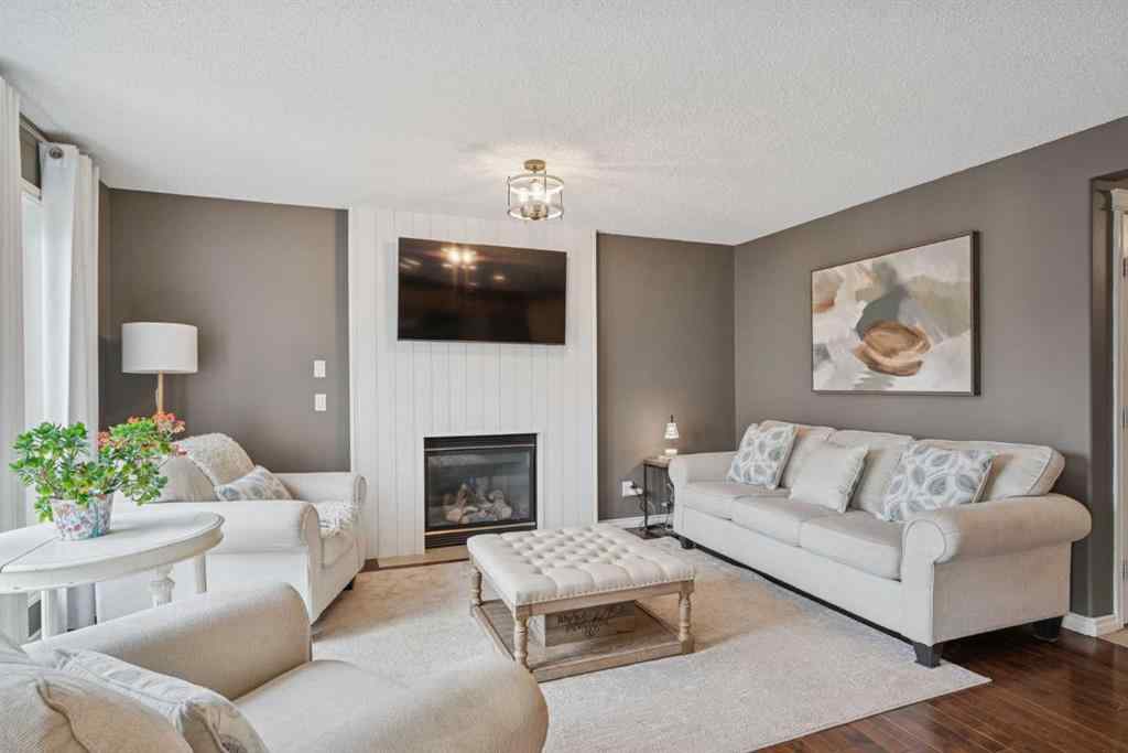 MLS® A2254135 - 241 Westmount Crescent  in Westmount_OK Okotoks, Residential