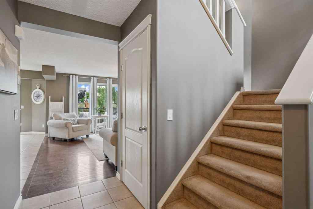 MLS® A2254135 - 241 Westmount Crescent  in Westmount_OK Okotoks, Residential