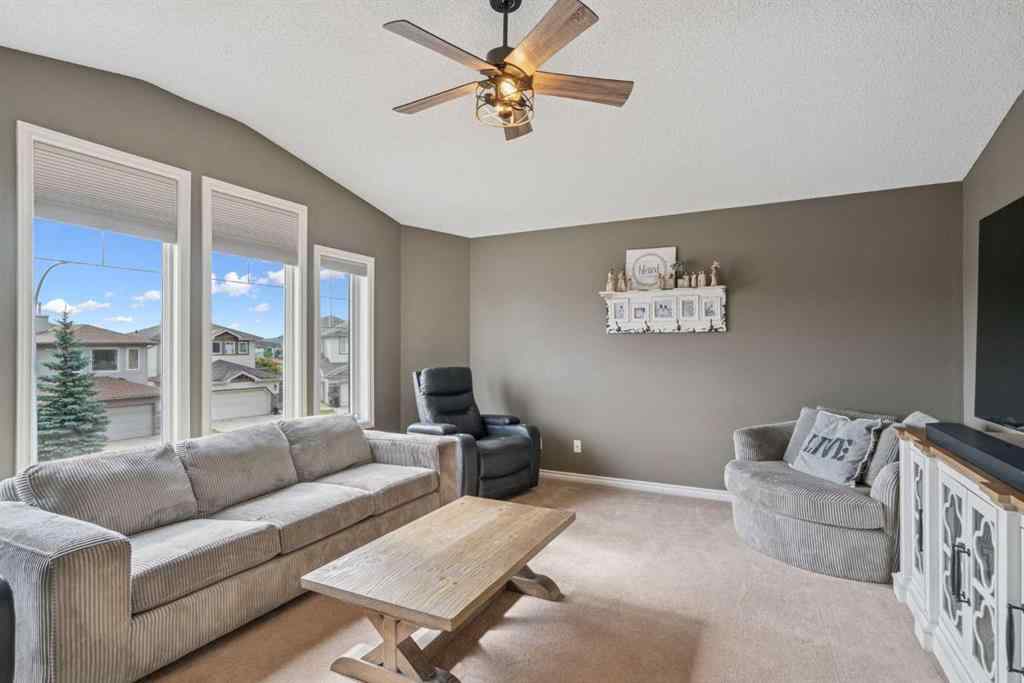 MLS® A2254135 - 241 Westmount Crescent  in Westmount_OK Okotoks, Residential