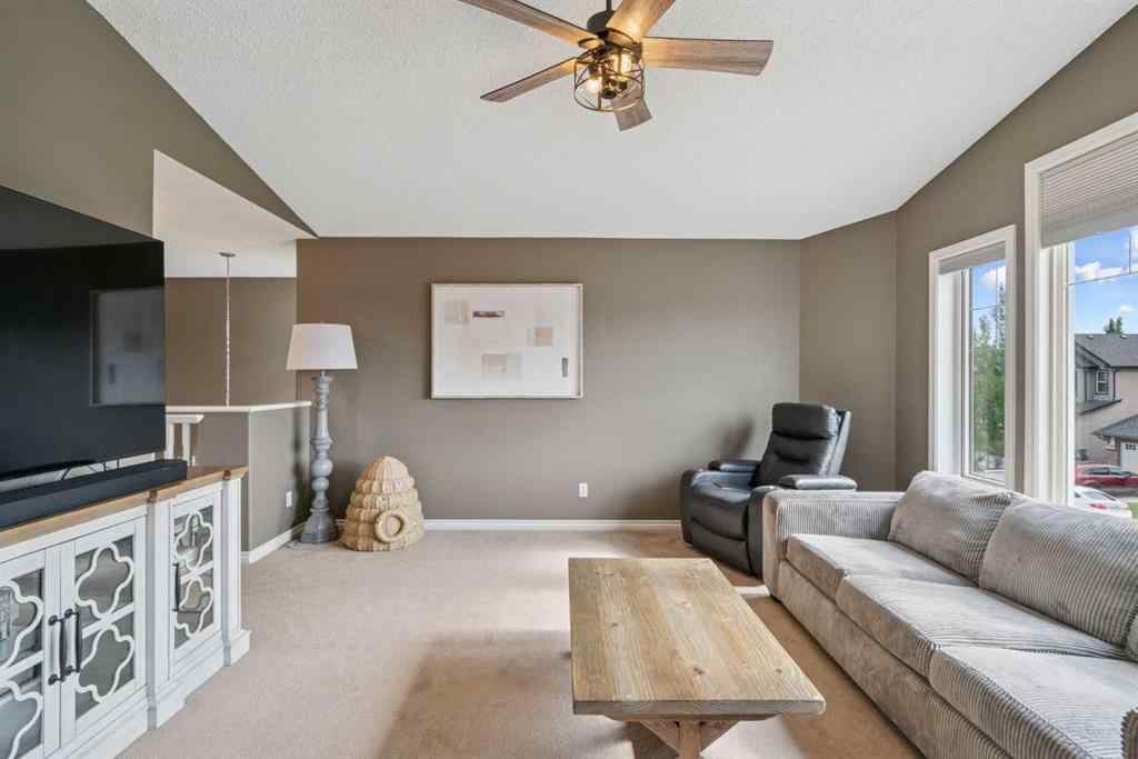 MLS® A2254135 - 241 Westmount Crescent  in Westmount_OK Okotoks, Residential