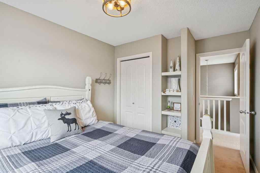 MLS® A2254135 - 241 Westmount Crescent  in Westmount_OK Okotoks, Residential
