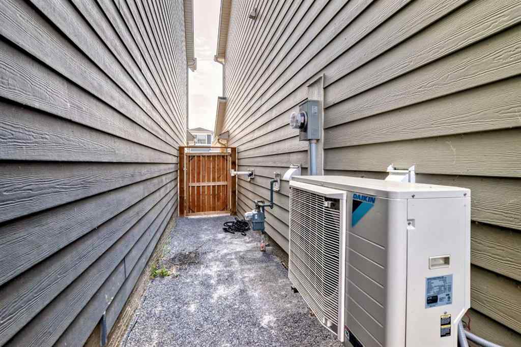 MLS® A2254136 - 132 Cranbrook Green SE in Cranston Calgary, Residential