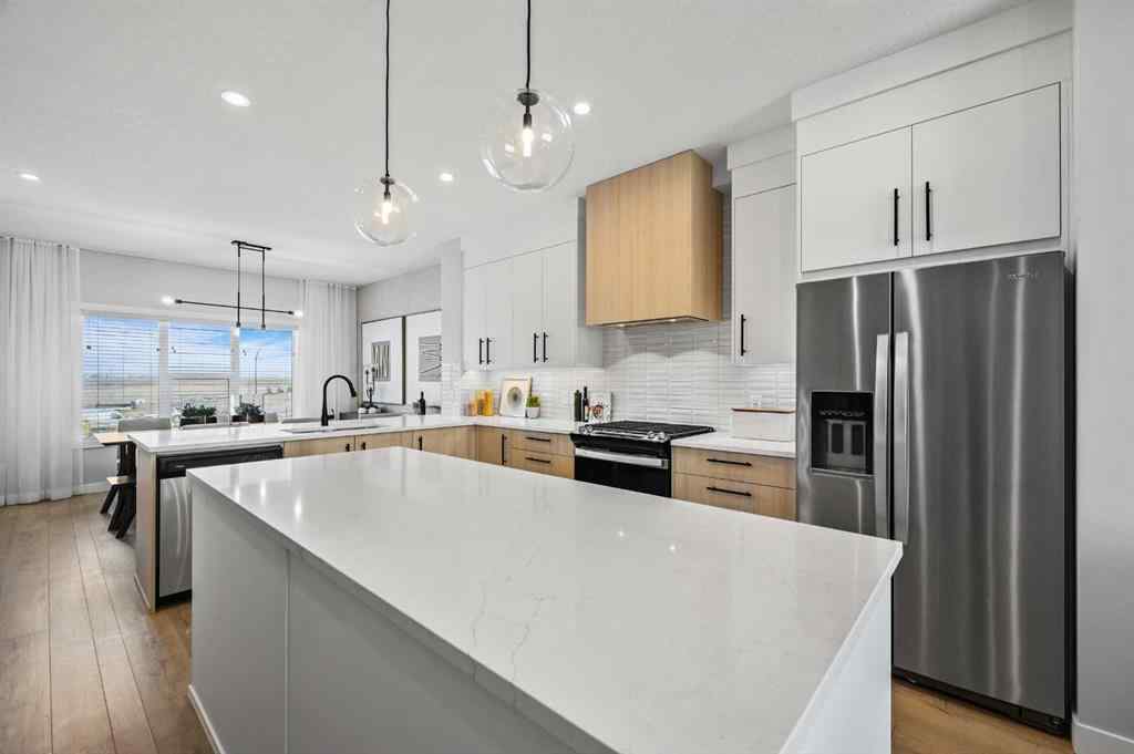 MLS® A2254137 - 75 Raven Point SE in Rangeview Calgary, Residential