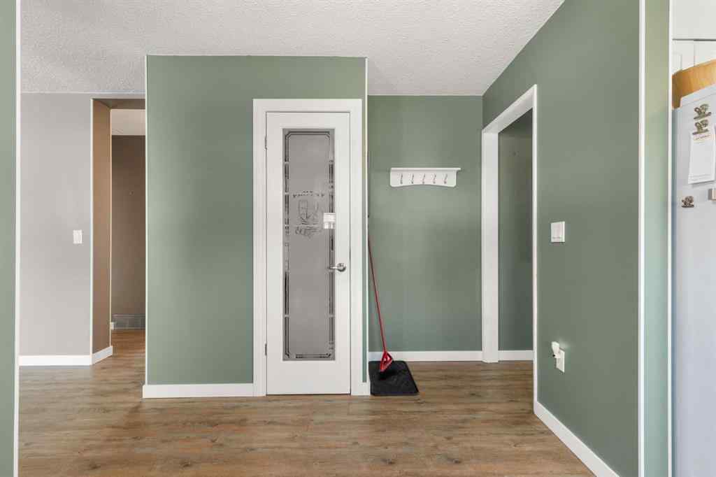 MLS® A2254140 - 429 6 Street SE in NONE Redcliff, Residential